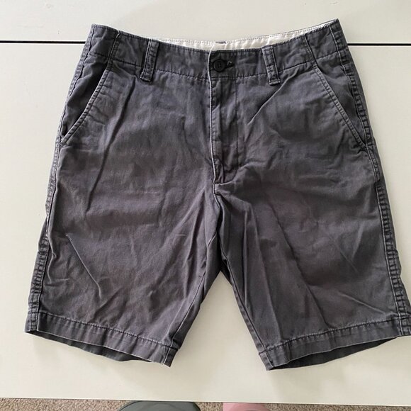 Old Navy Men's Lived-in Straight Shorts size 30 - 2 PAIRS - Picture 4 of 5